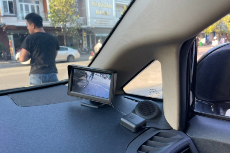 TFT LCD HD Video AV siêu mỏng cho xe hơi